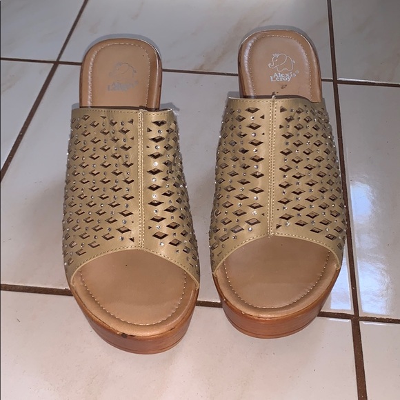 WEDGES - Picture 4 of 4